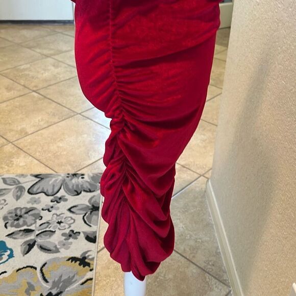 Miscreants Size UK 14 US 10 One Shoulder Velvet Mini Dress Red Cocktail Party - Picture 7 of 11